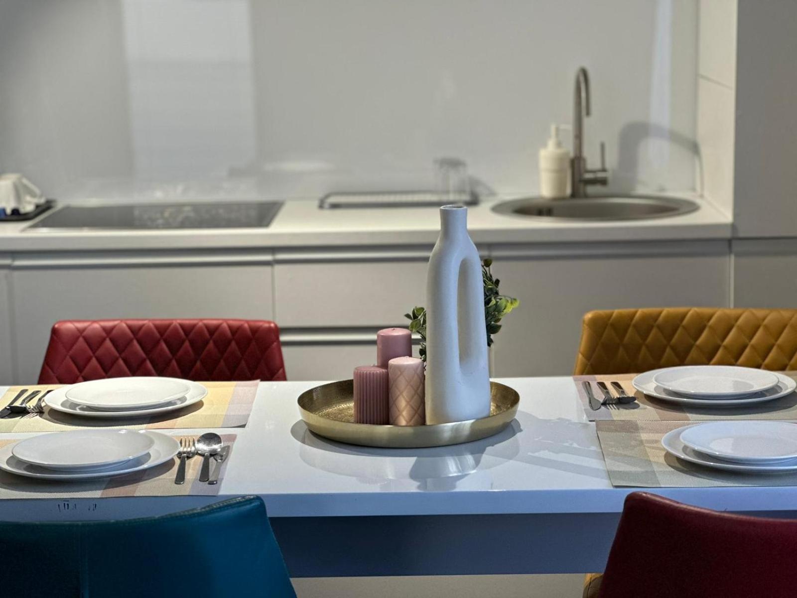 בראשוב Luxury Glam Apartments & Studios Near Coresi Mall מראה חיצוני תמונה