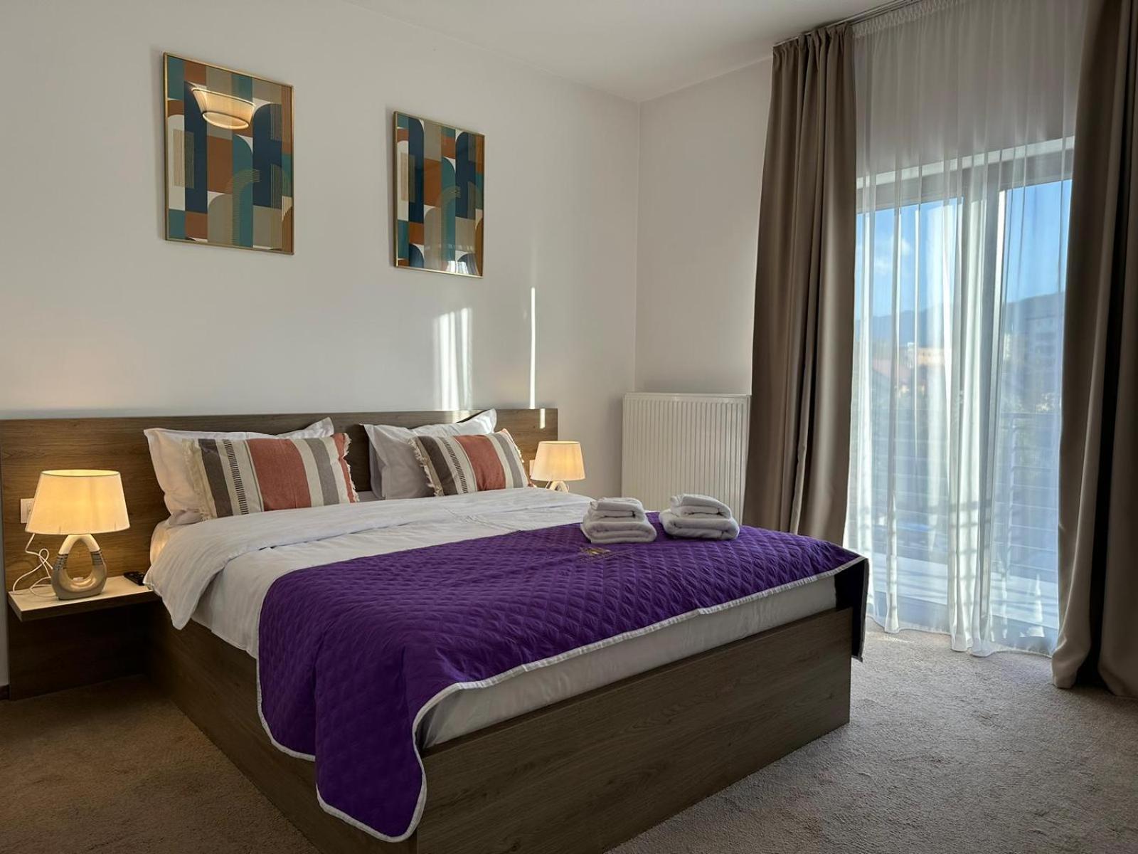 בראשוב Luxury Glam Apartments & Studios Near Coresi Mall מראה חיצוני תמונה