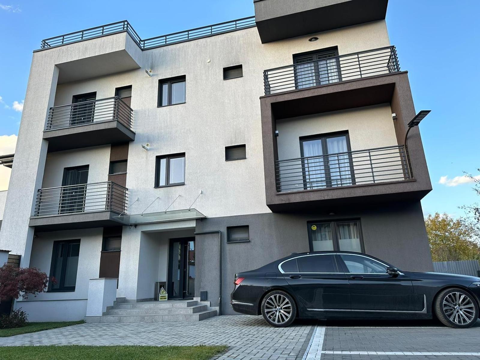 בראשוב Luxury Glam Apartments & Studios Near Coresi Mall מראה חיצוני תמונה