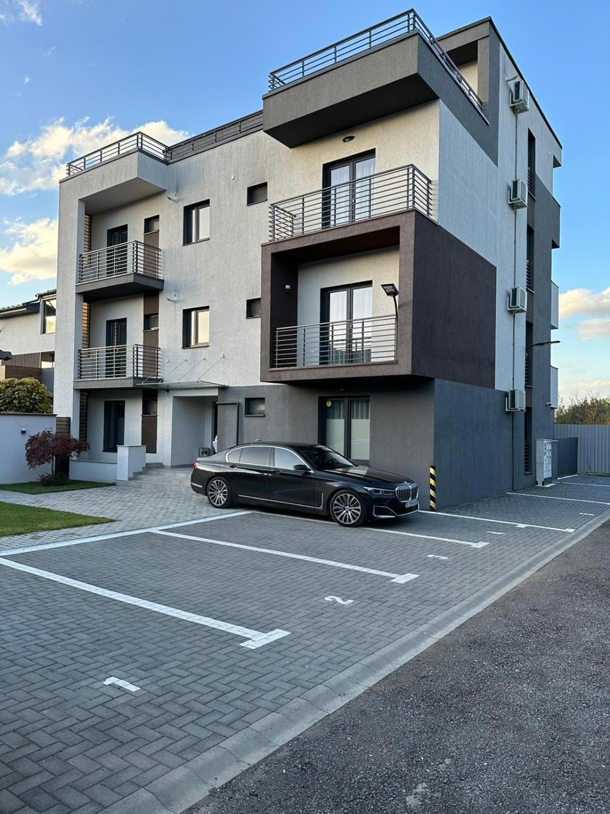 בראשוב Luxury Glam Apartments & Studios Near Coresi Mall מראה חיצוני תמונה