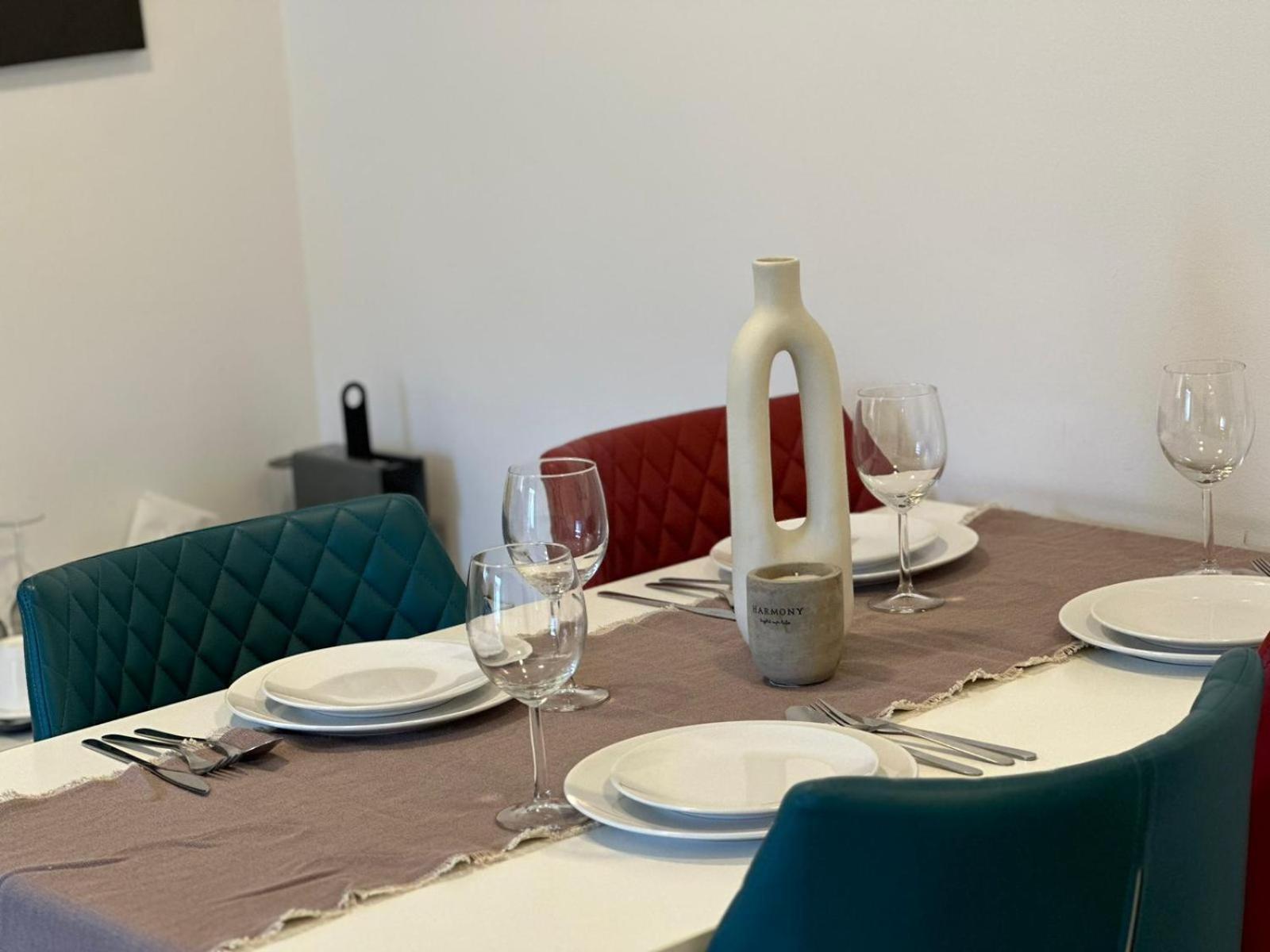 בראשוב Luxury Glam Apartments & Studios Near Coresi Mall מראה חיצוני תמונה